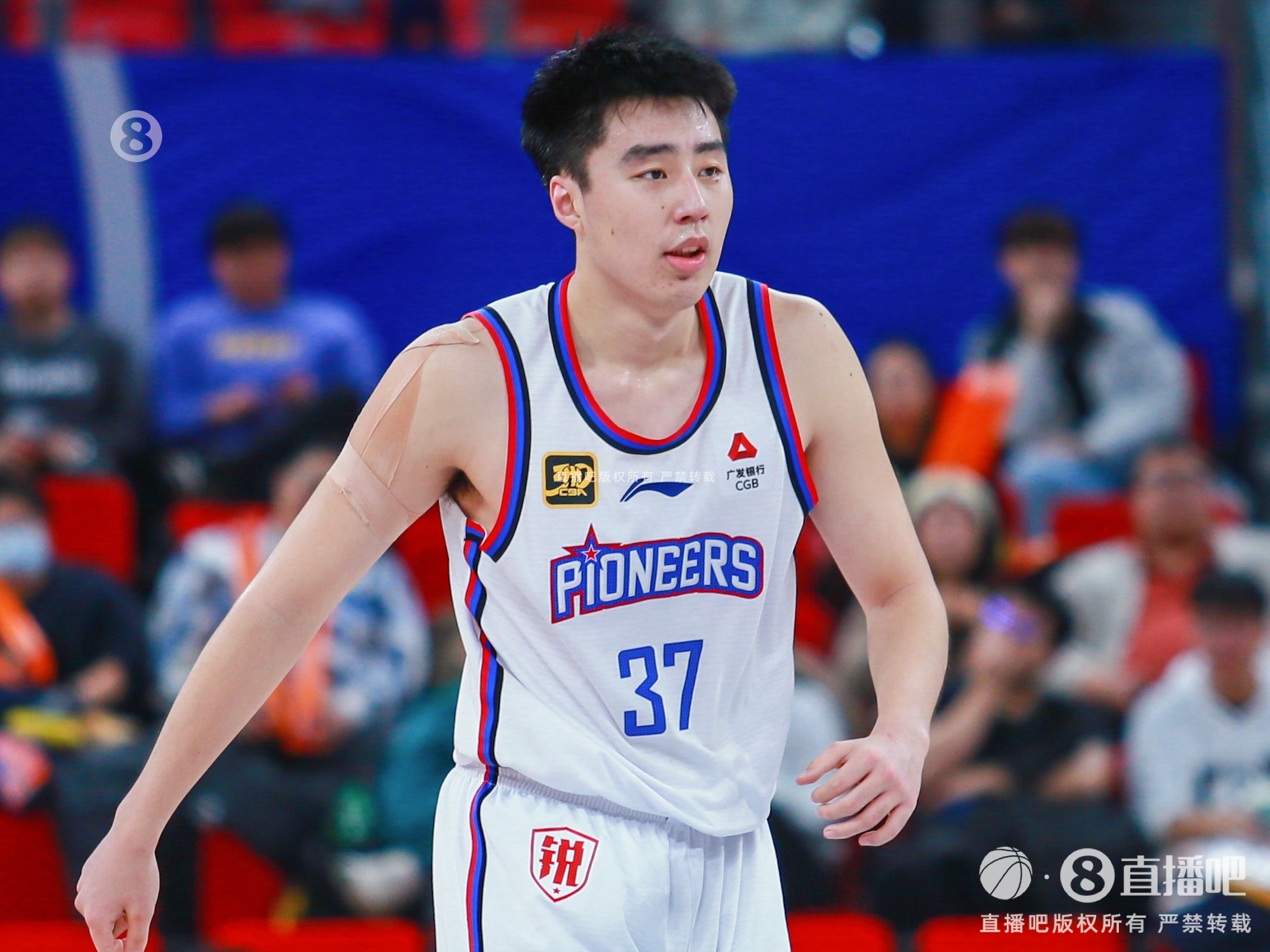 無奈最后6犯離場！杜伯超20中10&三分8中3空砍24分4板2帽
