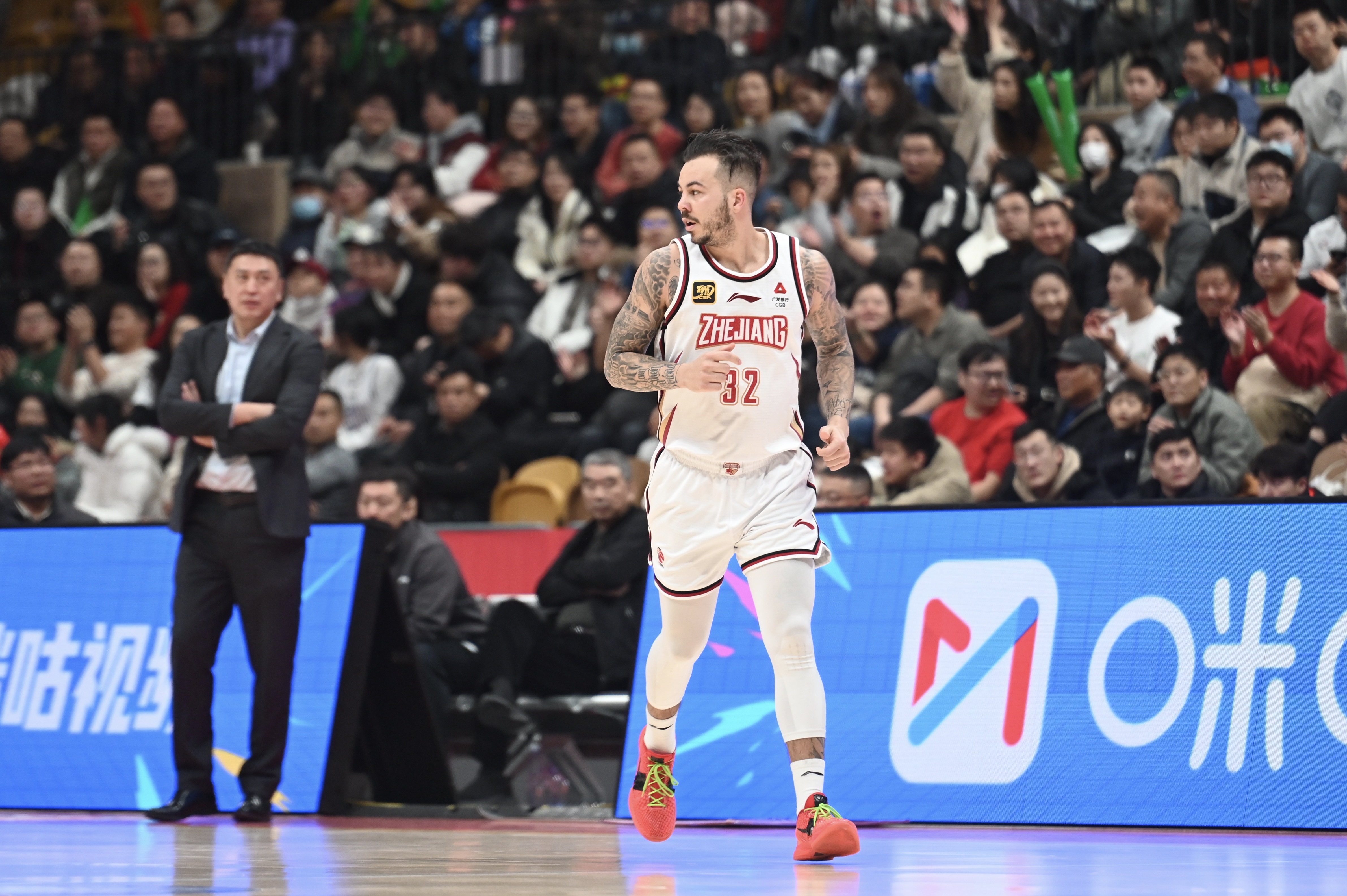 得分爆炸力！約克23中13得34分2板8助4斷 三分11中6